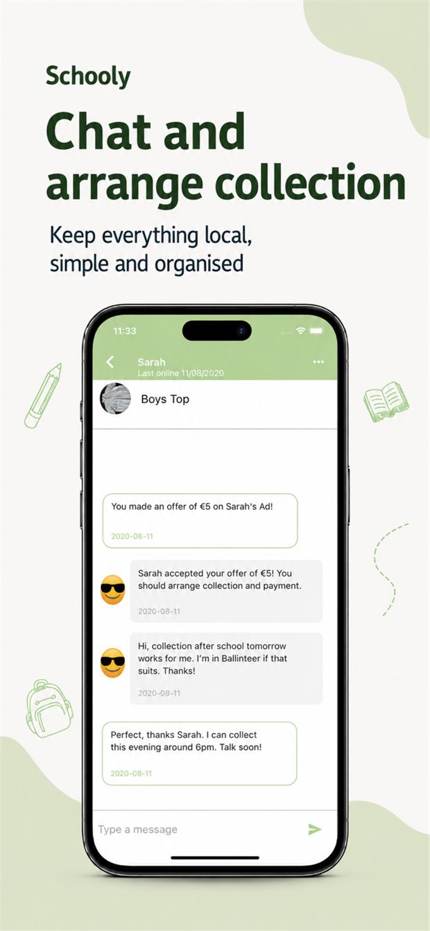 A private chat agreeing a five euro offer and arranging collection in the Schooly app